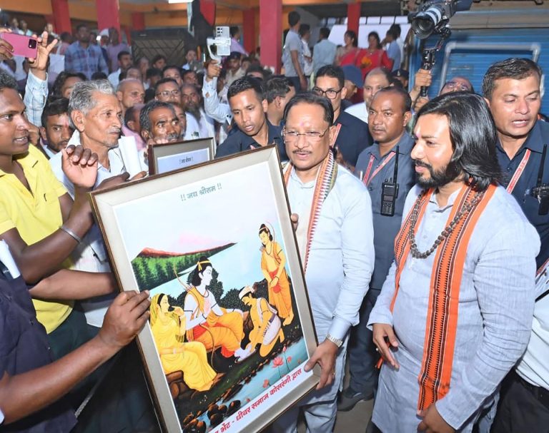 स्वामित्व से संपत्ति का अधिकार, बिहान से आत्मनिर्भरता की राह : कोसरंगी चौपाल में ग्रामीण विकास की दिखी तस्वीर