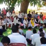 डिप्टी सीएम अरुण साव ने आम पेड़ के नीचे लगाई चौपाल, देवगुड़ी निर्माण के लिए 5 लाख देने की घोषणा