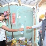 ’जब सीएम साय रुके एक छोटी-सी किराना दुकान पर… और सामने थी बदलाव की बड़ी कहानी’, ’कभी बंदूक थामने वाले मासा तामो और जयमोती आज चला रहे हैं अपनी दुकान’