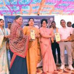 जनप्रतिनिधियों एवं अधिकारियों ने विभागीय स्टॉलों का किया निरीक्षण, पात्र हितग्राहियों को योजनाओं से किया गया लाभान्वित