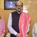 राज्यपाल डेका से सुप्रीम कोर्ट में छत्तीसगढ़ की स्टैंडिंग काउंसिल जैन ने की सौजन्य भेंट