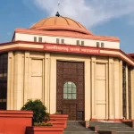 ट्रैक्टर की लापरवाही ने ली महिला की जान, आश्रितों को मिलेगा 13.27 लाख रुपये मुआवजा