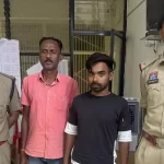 दहेजवार जंगल में जुआ फड़ पर पुलिस की रेड, दो गिरफ्तार, नकदी और बाइक जब्त