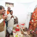 CM विष्णुदेव साय ने ऐतिहासिक चतुर्भुज विष्णु मंदिर में की पूजा, जनचौपाल में सुनीं ग्रामीणों की समस्याएं