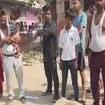 जर्जर शौचालय का ढांचा गिरा, 7 वर्षीय बच्ची की मौत; लोगों में भारी आक्रोश