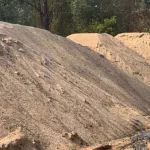 अवैध उत्खनन एवं परिवहन पर लगातार कार्यवाही माउंटेन एवं हाईवा जप्त