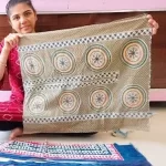पुरानी चादरों को न समझें बेकार, घर के कई कामों में आ सकती हैं उपयोगी