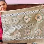 पुरानी चादरों को न समझें बेकार, घर के कई कामों में आ सकती हैं उपयोगी