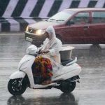 दिल्ली-एनसीआर में बदला मौसम का मिजाज: बारिश और तेज हवाओं से मिली गर्मी से राहत, ‘येलो अलर्ट’ जारी