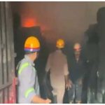 गाजियाबाद: साहिबाबाद की रबर फैक्ट्री में लगी भीषण आग, दमकलकर्मियों ने टाला बड़ा हादसा