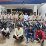 छत्तीसगढ़ में अंतरजिला वाहन चोर गिरोह के मास्टरमाइंड सहित 5 गिरफ्तार, 11 गाड़ियां जब्त