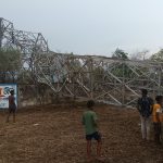 जिले में कुदरत का कहर: भीषण आंधी-तूफान से 150 फीट ऊंचा BSNL टावर जमींदोज़, दर्जनों पेड़ -छप्पर उड़े