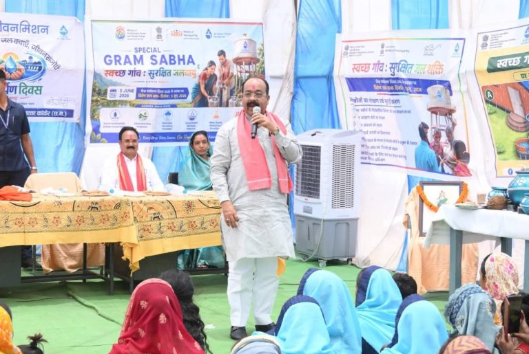 कांकेर में नालंदा परिसर का काम देखा निर्माणाधीन अमोड़ा-नरहरपुर सड़क का भी किया निरीक्षण
