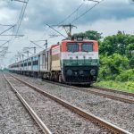 ट्रेन में आग की अफवाह सुनकर कूदे यात्री, दूसरी ट्रेन की चपेट में आए छह लोगों की मौत