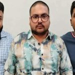 रिश्वत लेते जनपद सीईओ सहित 3 गिरफ्तार, जिले के प्रशासनिक महकमे में हड़कंप