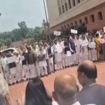 पेपर लीक मुद्दे पर संसद परिसर में सियासी संग्राम,एनडीए- विपक्षी सांसद आमने-सामने