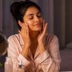 ग्लो बनाए रखने के लिए सही स्किन केयर जरूरी