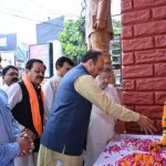 रायपुर में डॉ. श्यामा प्रसाद मुखर्जी को श्रद्धांजलि, जनप्रतिनिधियों ने अर्पित किए पुष्प