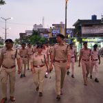 गुढ़ियारी में DCP समेत अधिकारियों ने किया पैदल गश्त और फ्लैग मार्च