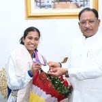 राष्ट्रमंडल खेलों की रजत पदक विजेता ज्ञानेश्वरी यादव का मुख्यमंत्री निवास में भव्य स्वागत