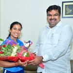 रजत पदक विजेता ज्ञानेश्वरी यादव से शिक्षा मंत्री गजेंद्र यादव ने की आत्मीय मुलाकात