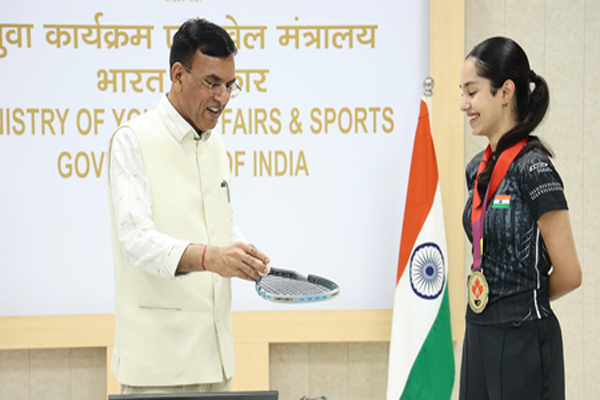भारत की नई स्क्वैश स्टार अनाहत सिंह का सम्मान, खेल मंत्री ने युवा चैंपियनों का बढ़ाया हौसला