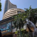 शेयर बाजार की गिरावट से 7 दिग्गज कंपनियों को झटका