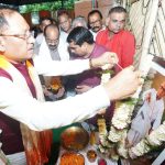 मुख्यमंत्री साय ने मदकूद्वीप में समाजसेवी स्वर्गीय शांताराम को अर्पित किए श्रद्धासुमन