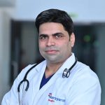 डॉ. प्रदीप शर्मा, सीनियर कंसल्टेंट एवं क्लिनिकल लीड, इमरजेंसी एवं क्रिटिकल केयर मेडिसिन, नारायणा हेल्थ एमएमआई अस्पताल, रायपुर