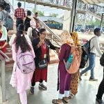 दक्षिण पूर्व मध्य रेलवे, रायपुर मंडल में भाटापारा स्टेशन पर किलाबंदी टिकट चेकिंग (Fortress check) के दौरान कुल 169 मामलों से 1,26,696 रुपए राजस्व प्राप्त हुआ