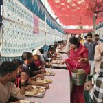नवरात्रि पर आयोजित विशाल भंडारे में शामिल हुईं रंजना साहू, श्रद्धालुओं को परोसी महाप्रसादी